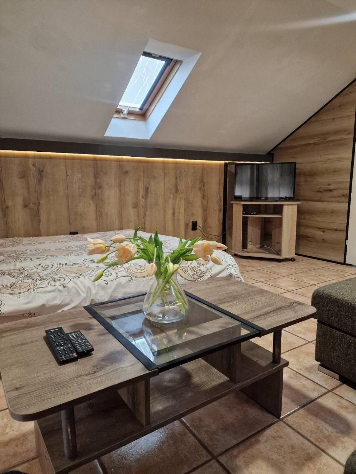 Guest House Maja Novi Sad Exterior photo