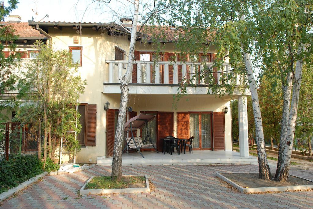 Guest House Maja Novi Sad Exterior photo