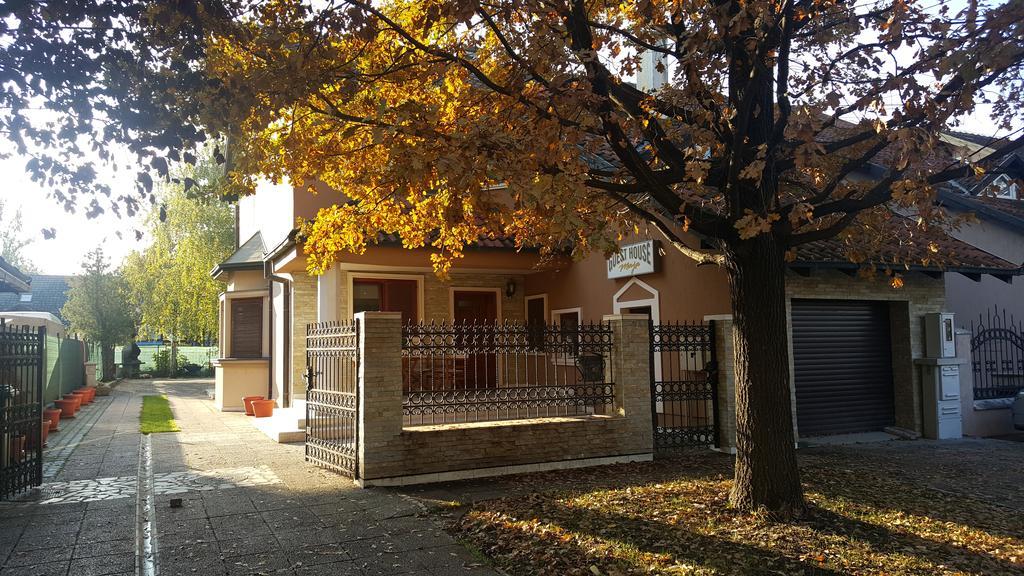 Guest House Maja Novi Sad Exterior photo